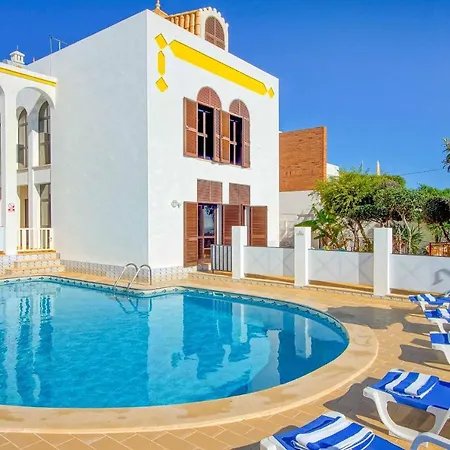 Villa Albuar *