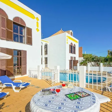 Villa Albuar